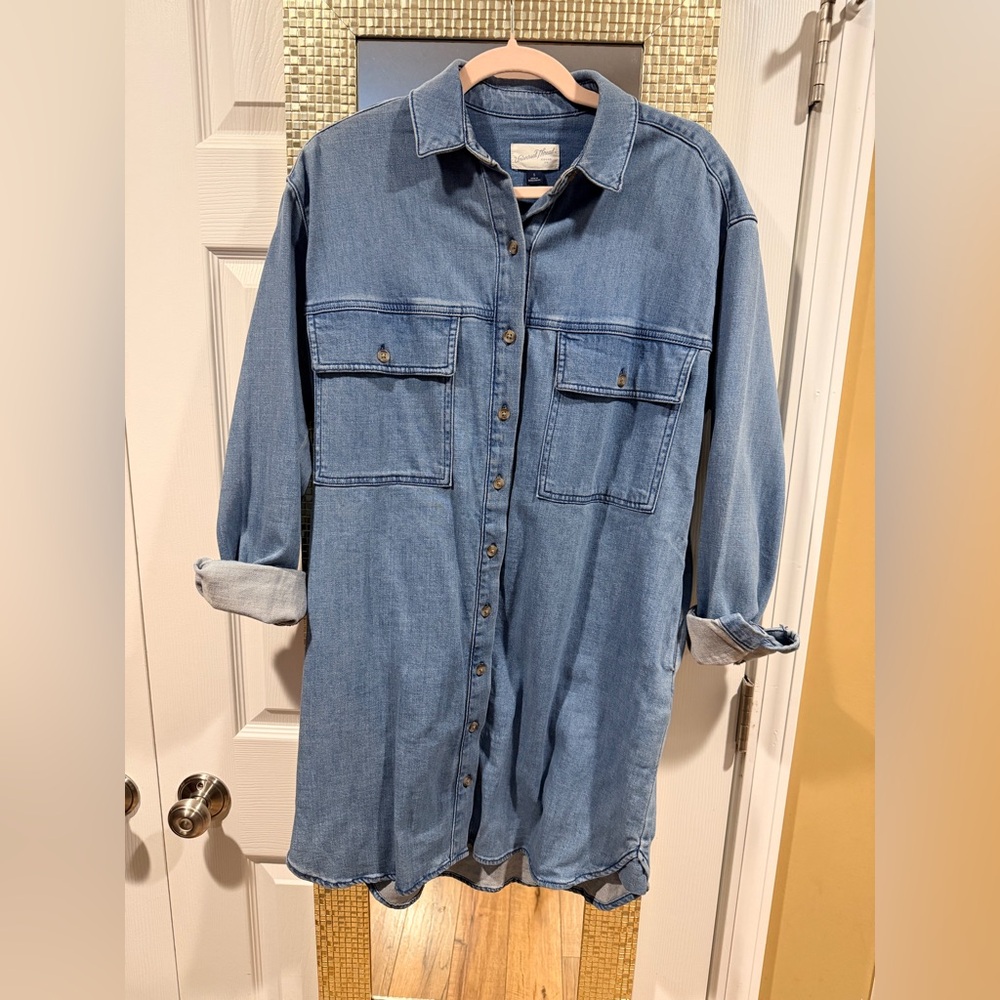 Universal Thread Classic Blue Denim dress